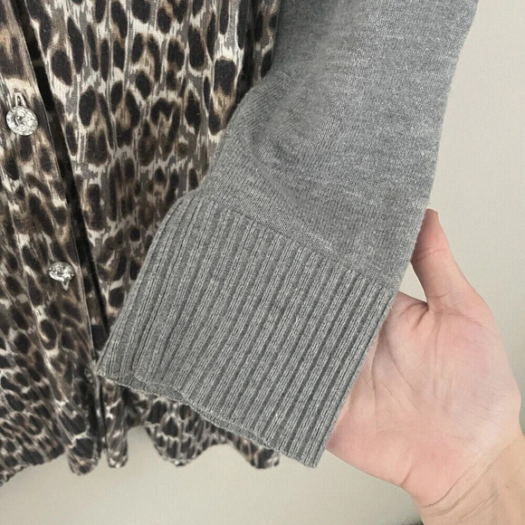 Chicos Women's Leopard Cardigan M/8 Gray Cotton Blend Sweater Button - Picture 7 of 12